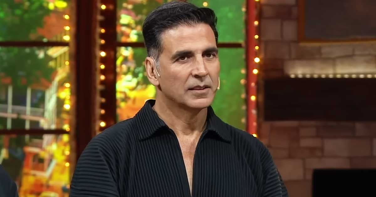 Akshay Kumar Bursts Into Tears When Lauded For His Patriotism, Responds, “Lekin Canadian Kumar…”