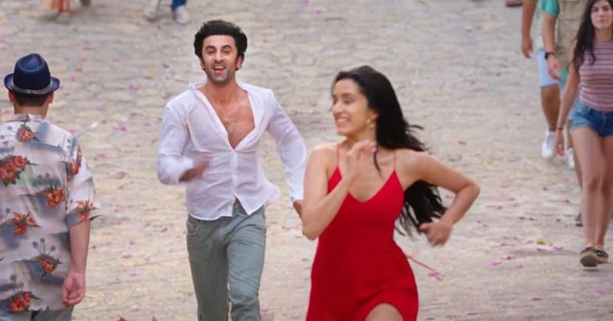 Did you know? Ranbir & Shraddha have 16 costumes changes in the song ‘Tere Pyaar Main’ from ‘Tu Jhoothi Main Makkaar’