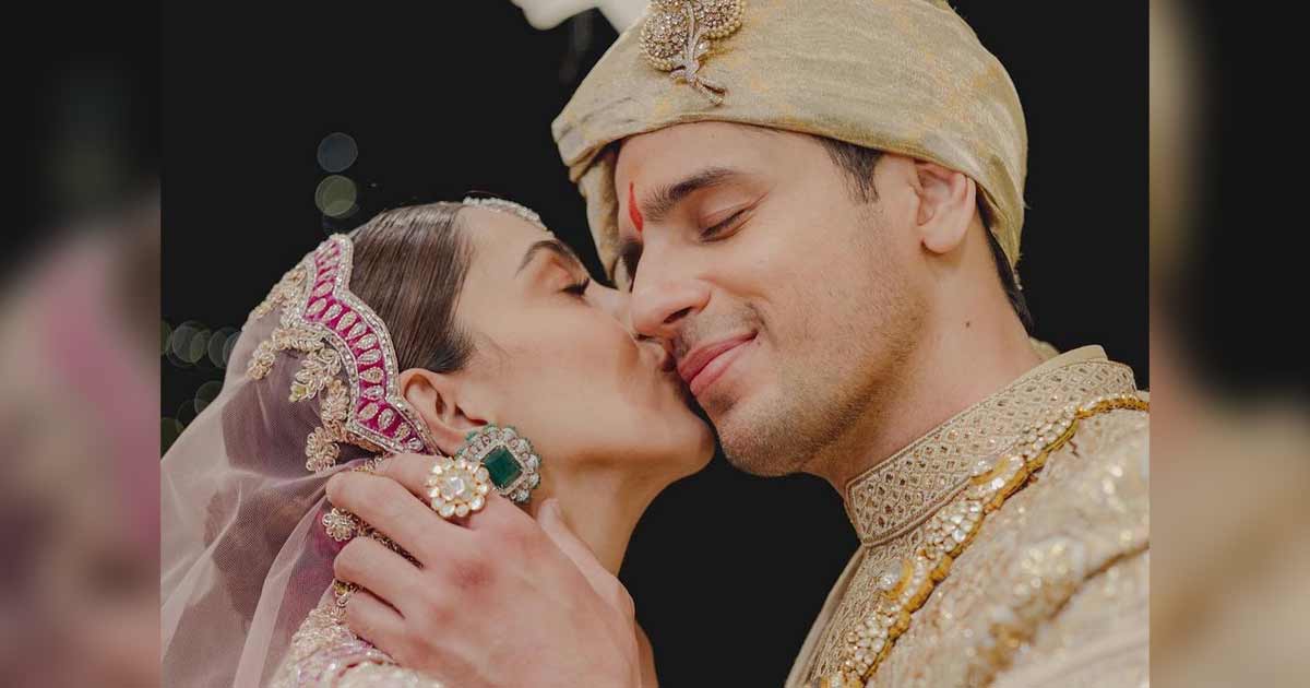 Kiara Advani & Her Family Were Crying Inconsolably During Bidaai Ceremony, Sidharth  Malhotra Won Hearts As “Ghar Ka Bada Beta”?