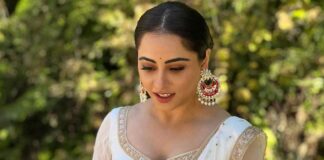 Niyati Fatnani recounts shooting an intimate scene for 'Dear Ishq'