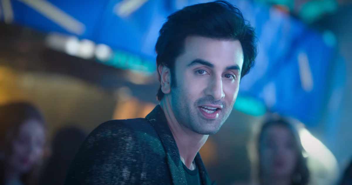 Ranbir Kapoor's Fan Breaks Security & Grabs Him From Behind, Actor Reacts With Humanity