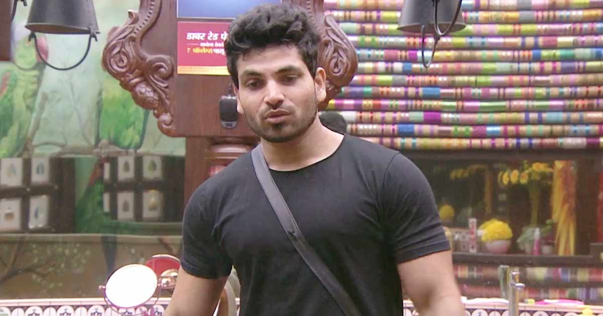 Shiv Thakare gets a royal welcome in hometown after 'Bigg Boss 16'