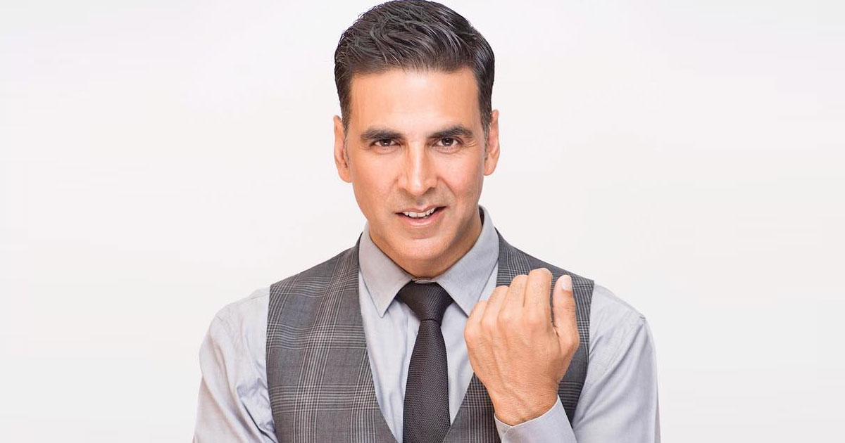 SUPERSTAR AKSHAY KUMAR BREAKS THE GUINNESS WORLD RECORDS™️ TITLE FOR ‘Most self-portrait photographs (selfies) taken in three minutes
