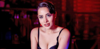 Uorfi Javed Dons A Cut-Out Swimsuit Flaunting Her Cleav*ge & Says, “Uss Din Bohot Dhak Liya Tha,” Netizens Troll “No Shame Facing Men In These Clothes” Uorfi Javed Dons A Cut-Out Swimsuit Flaunting Her Cleav*ge & Says, “Uss Din Bohot Dhak Liya Tha,” Netizens Troll - See Video Inside