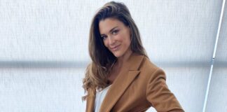 WWE Star Eve Torres Talks About Kissing The Great Khali