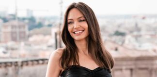 Angelina Jolie Carries A Luxurious Bag Which Costs More Than The Annual Salary Of Many Of Us, Proving She's Doing More Than The Best Of Her Life - Deets Inside