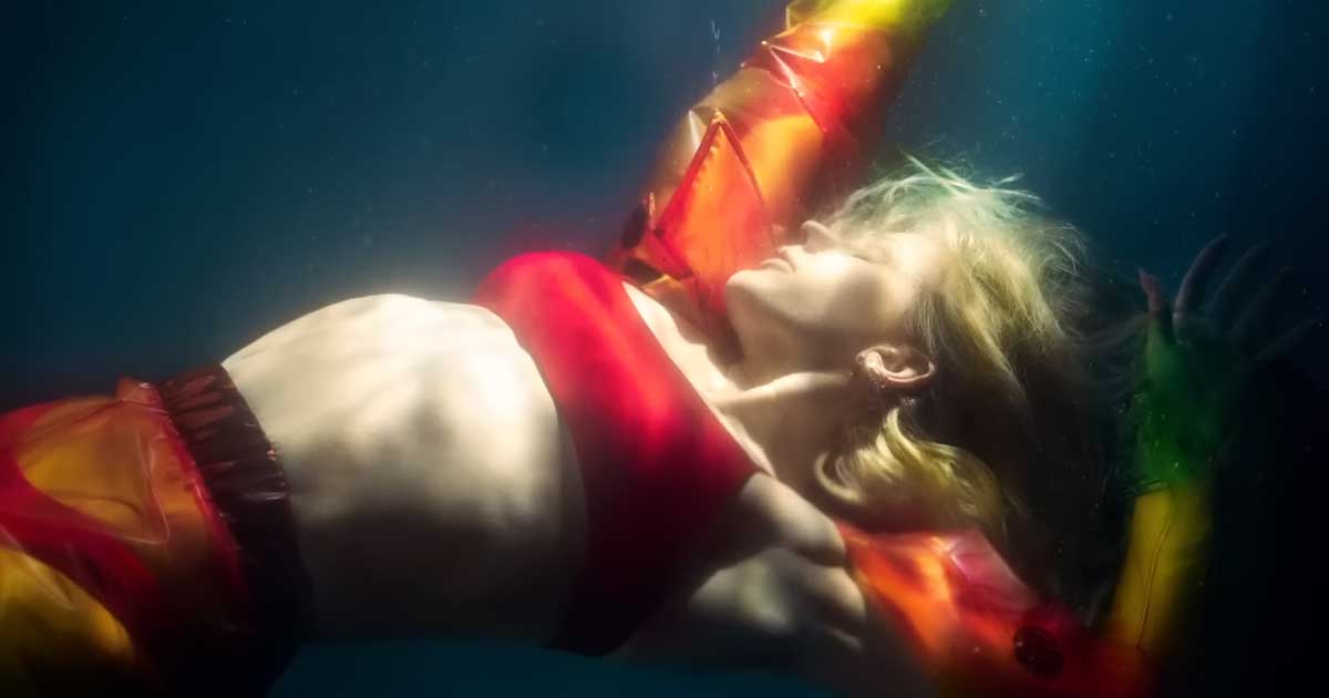 Ellie Goulding releases new single 'By the End of the Night'