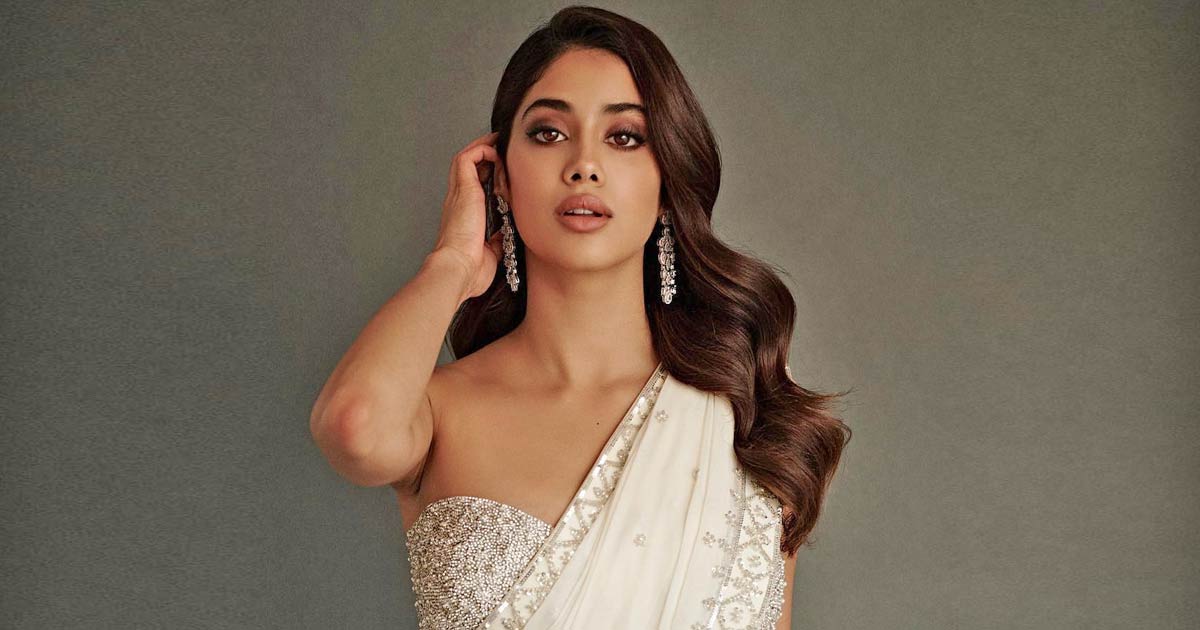 Janhvi Kapoor Addresses People Judging Her By Saying "Kitni Ghamandi Hain",  Feels She's Getting Attention Lately Due To Her Work & Not Her Gym Shorts