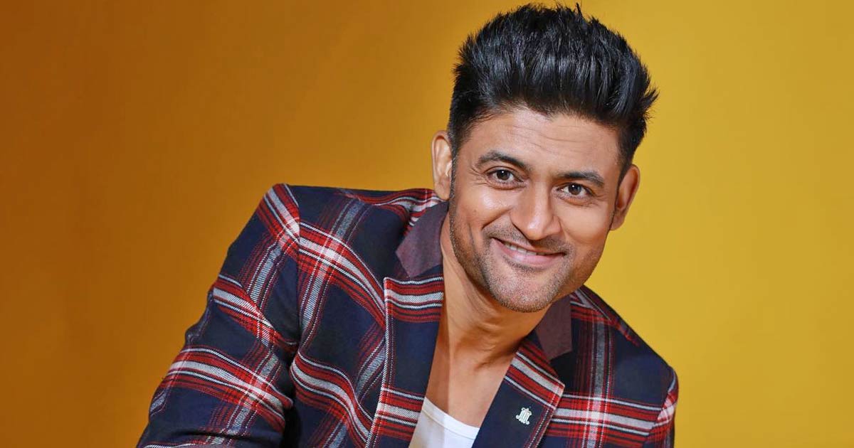 Manav Gohil takes metro to work to avoid traffic, save time