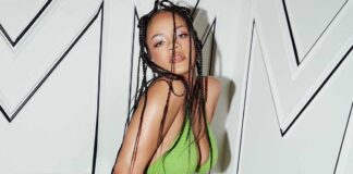 Rihanna Once Chose To Show-Off Her B*tt Crack In A S*xy Metallic Lowcut Backless Dress