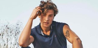 Shawn Mendes Opens Thirst Traps Wearing A Crop Top Putting On Show His Sensuously Chiselled Abs Normalising It By Saying “They’re Super Beautiful” Shawn Mendes Shares His Views On Men Wearing crop Tops As He Don's One Himself Setting The Internet On Fire