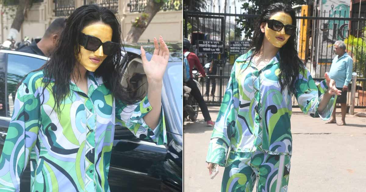 Urvashi Rautela Steps Out In A 24-Carat Nanogold Face Mask, Netizens Erupt Into Laughter Saying “Lagta Hai Madam Ne Beauty Palour Ke Paise Nahi Diye”