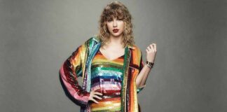 When Taylor Swift Unzipped Her Costume On Stage & Muttered ‘Oops’ In From Of Hundreds! Watch