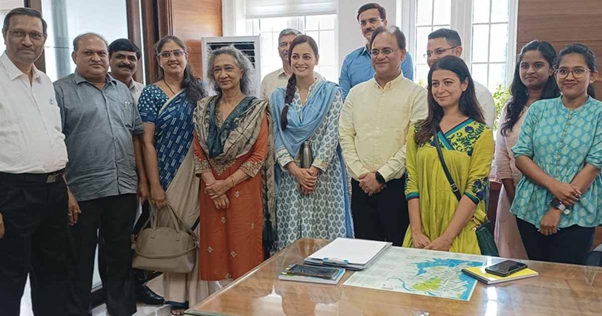  Dia Mirza Urges BMC To Make Efforts To Curb Air Pollution In Mumbai
