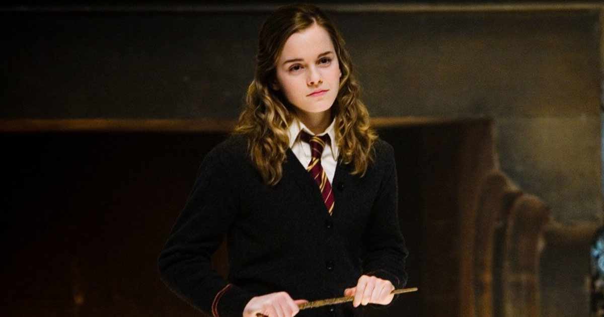 How Old Was Emma Watson in Harry Potter 7? – Journal of Pharmaceutical  Research