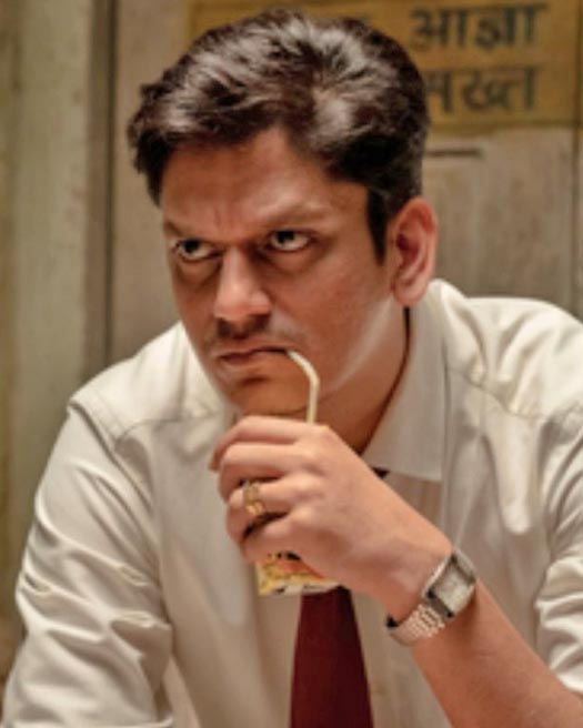 From Vijay Varma in Darlings to SRK in Darr, here are the villains that have always left a mark in the minds of the audience.