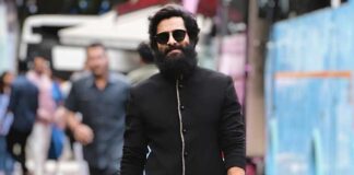 Heavy armour, jewellery made 'Ponniyin Selvan' a tough act for Vikram