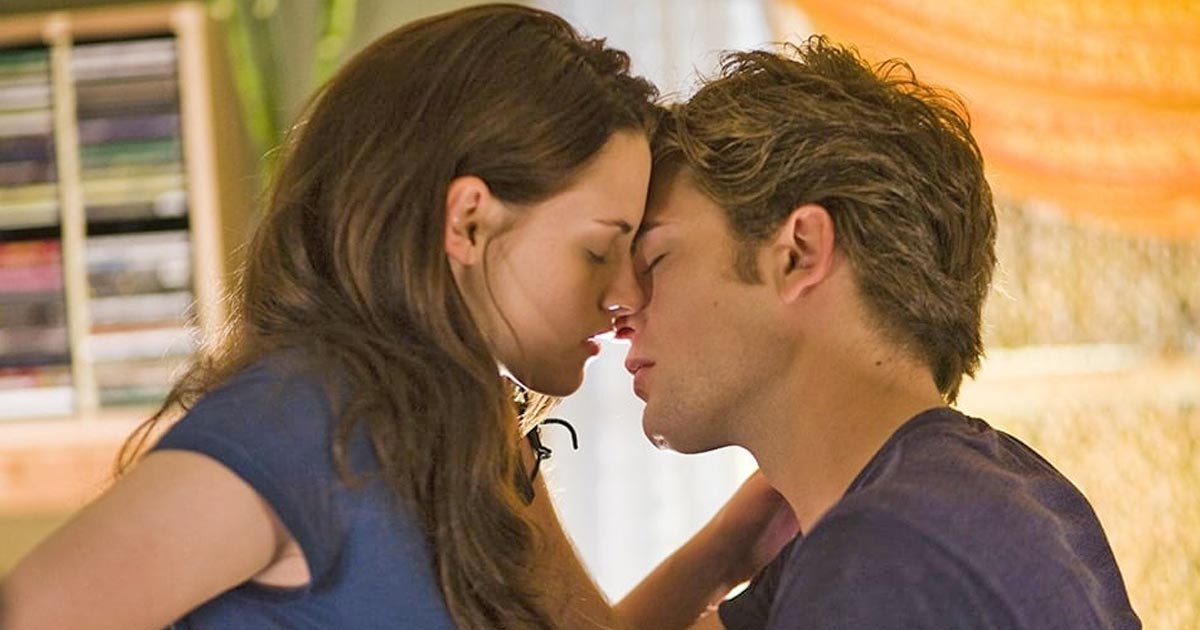 Kristen Stewart Once Confessed She Wanted To Create Amazing S*x Scene With Robert Pattinson But They Ended Up Reshooting The Scene