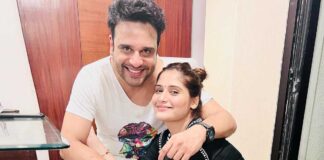 Krushna Abhishek’s Sister Reveals Getting Asked To Step Aside By Paps, Says “Mujhe Kai Baar Hata Diya Gaya” To Capture The Comedian Krushna Abhishek's Sister Reveals Getting Asked To Step Aside By Paps, Says "Mujhe Kai Baar Hata Diya Gaya"