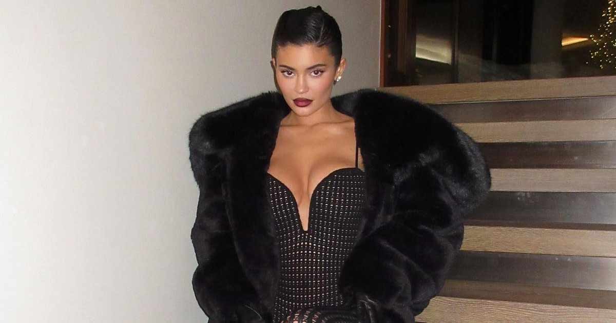 Kylie Jenner's Coachella Pics Spark Speculations Of Dissolving Lip Fillers; Read On