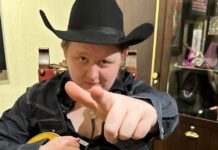 Lewis Capaldi's mum does his laundry after he 'shrunk a lot of clothes'
