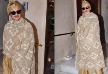 Rekha Gets Trolled Yet Again For Her New Avatar As She Was Spotted Running Towards Her Car Late Night