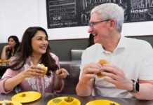 Madhuri Dixit Welcomes Tim Cook To Mumbai With Vada Pav, Apple CEO Has This To Say About The Yummy Street Food Tim Cook relishes vada pav with 'Dhak Dhak' sensation Madhuri