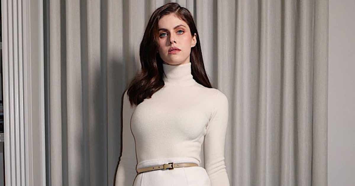 Alexandra daddario голая