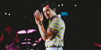 Harry Styles Once Confessed Of Being Dared To Share A Bed With His Friend's 'Mum'