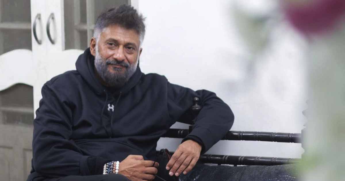 Independent filmmaker Vivek Ranjan Agnihotri exposed Bollywood once again!! Read inside.