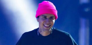 Justin Bieber Once Puked Thrice During A Concert But His Loyal Army Wanted To "Collect It & Sell It On eBay