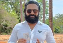 K'taka polls: Rishab Shetty comes to vote in 'Kantara' getup, wins hearts with simplicity