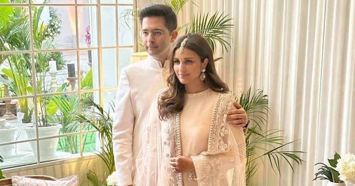 Manish Malhotra shares unseen picture from Parineeti-Raghav engagement
