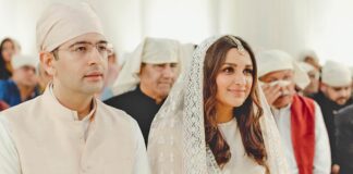 Parineeti's father tears up during her engagement in unseen pic
