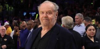 Recluse Jack Nicholson makes another public appearance with son