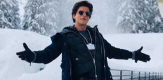 Shah Rukh Khan In This Viral Video Hugs Two Women But Maintains Distance From The Third, Internet Hails The Woman Instead, Here Is Why
