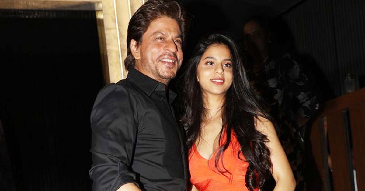 Shah Rukh Khan Wins The Best Father Tag As His Old Video Watching A Little Suhana Khan Swim Goes Viral
