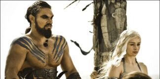 When Game Of Thrones’ Emilia Clarke Opened Up About The ‘Lovely R*pe Scene’ With Jason Momoa & He Decided To Cover His P*nis With A ‘Pink, Fluffy Sock’ When Game Of Thrones' Emilia Clarke Didn't Know What To Do With Jason Momoa's Big & Huge P*nis Covered In A Pink Fluffy Sock