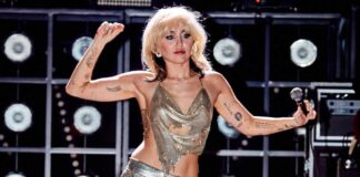 When Miley Cyrus Used Silver Straps To Cover Her N*pples & Crystals To Hide Her Lady-Parts