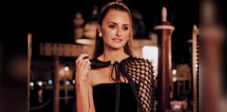 When Penelope Cruz Went Topless & Covered Her A** & B**bs With Sand