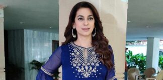 Juhi Chawla Sobbing & Trying To Stop A Talk Show Host From Asking About Her Brother Bobby In Coma In This Viral Clip Has Got Netizens Say "What The Actual F Is This..."