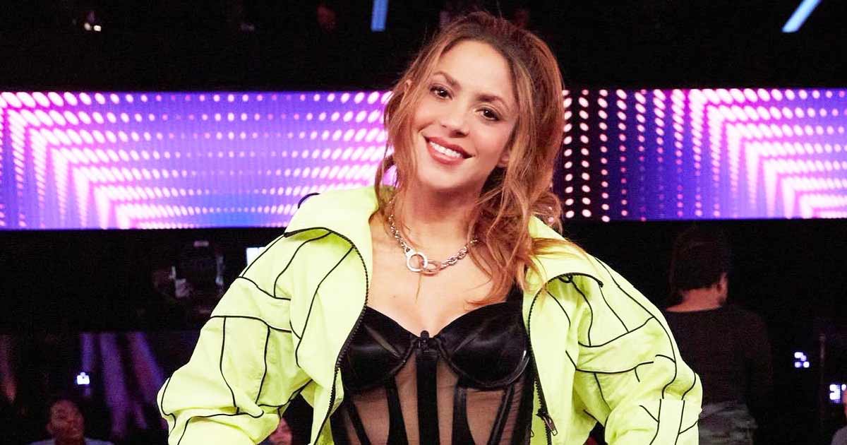 Shakira Once Proved Why She’s The Queen Of Belly Dancing As She Wore Green Co-Ords That Accentuated Her Toned Waist