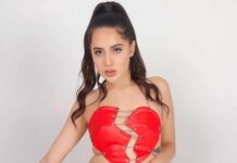 Uorfi Javed Gets Trolled For Going N*de To Expose Her B**bs & Npples In A Transparent Gold Body Paint