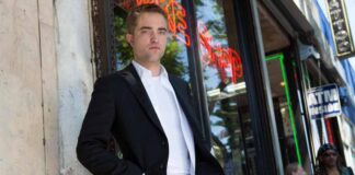 Robert Pattinson Caught Selling P*rn Magazine