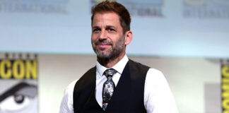 Zack Snyder Wanted His Superhero Movie To Be Shelved