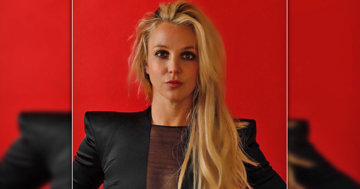 After slapgate, Britney asks God when will she 'smile again'