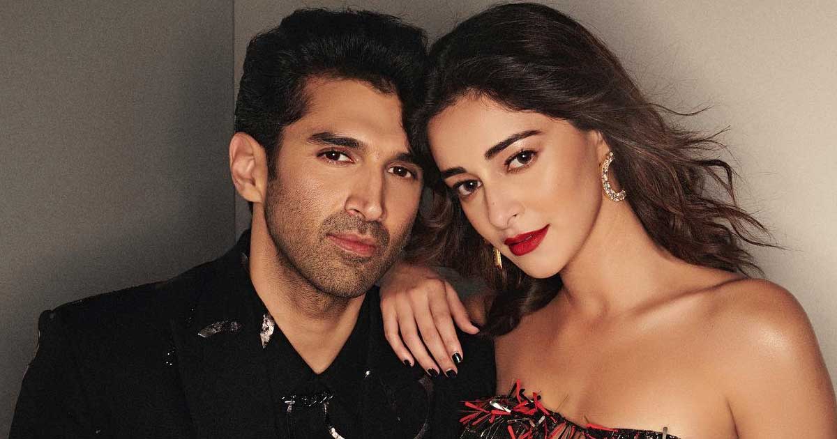 Ananya Panday Shares Pictures On Instagram, Netizens Want To Know Where Her Rumoured BF Aditya Roy Kapur Is