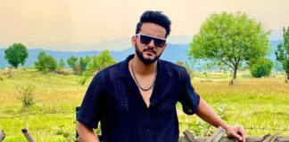 'Bigg Boss OTT 2': Abhishek Malhan's fans gather in Delhi Haat to support his journey