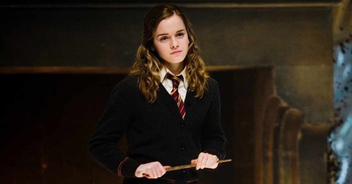 Emma Watson Revealed "What's S*xy About Saying I'm Here With My B**bs Out & A Short Skirt" & Nope She Wasn't Protecting Her Harry Potter's Hermione Image!