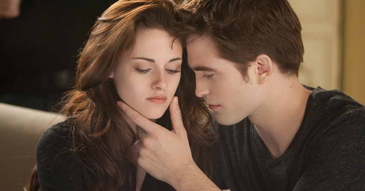 Kristen Stewart & Robert Pattinson Were Afraid To Have S*x